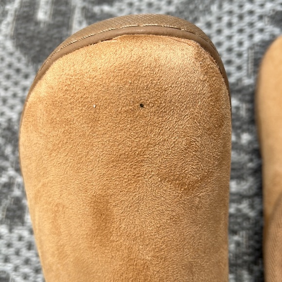 Tempur-pedic size 9 - Picture 2 of 3